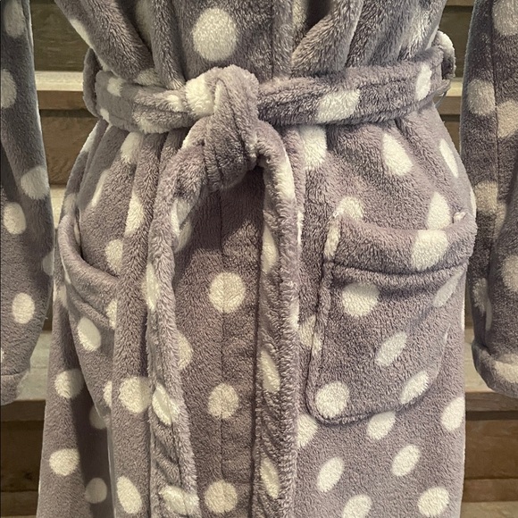 H&M Polka Dot Robe - Picture 3 of 5